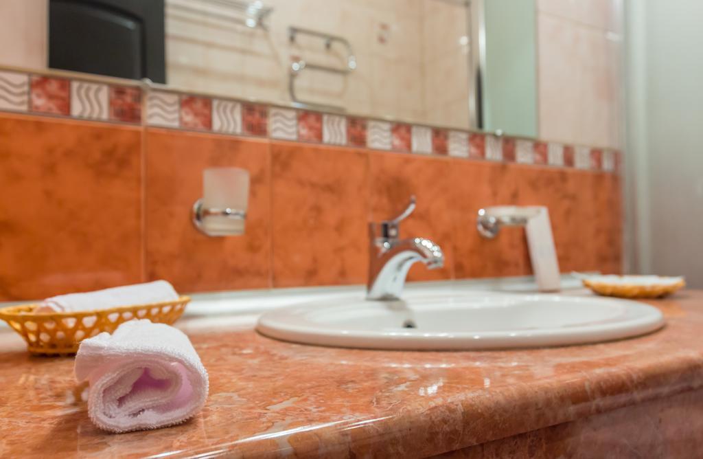 خاركيف Hotel Artua المظهر الخارجي الصورة