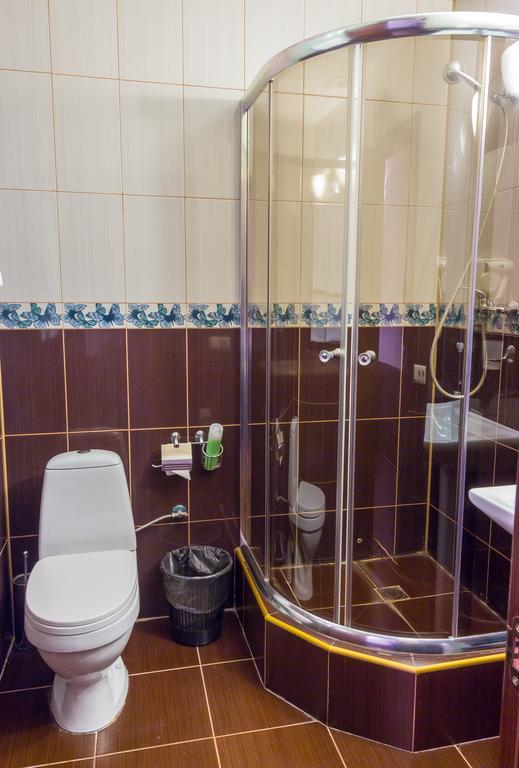 خاركيف Hotel Artua الغرفة الصورة