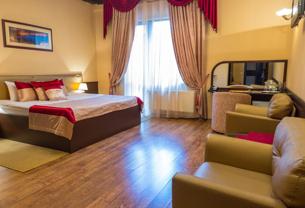 خاركيف Hotel Artua الغرفة الصورة