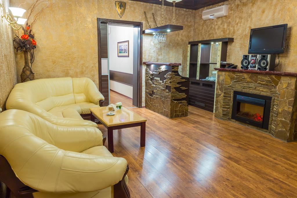 خاركيف Hotel Artua الغرفة الصورة
