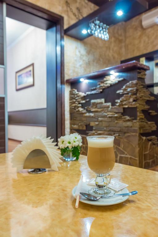خاركيف Hotel Artua الغرفة الصورة