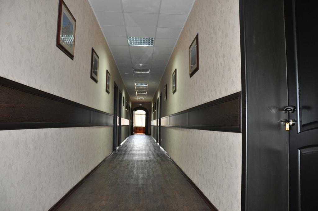 خاركيف Hotel Artua المظهر الخارجي الصورة
