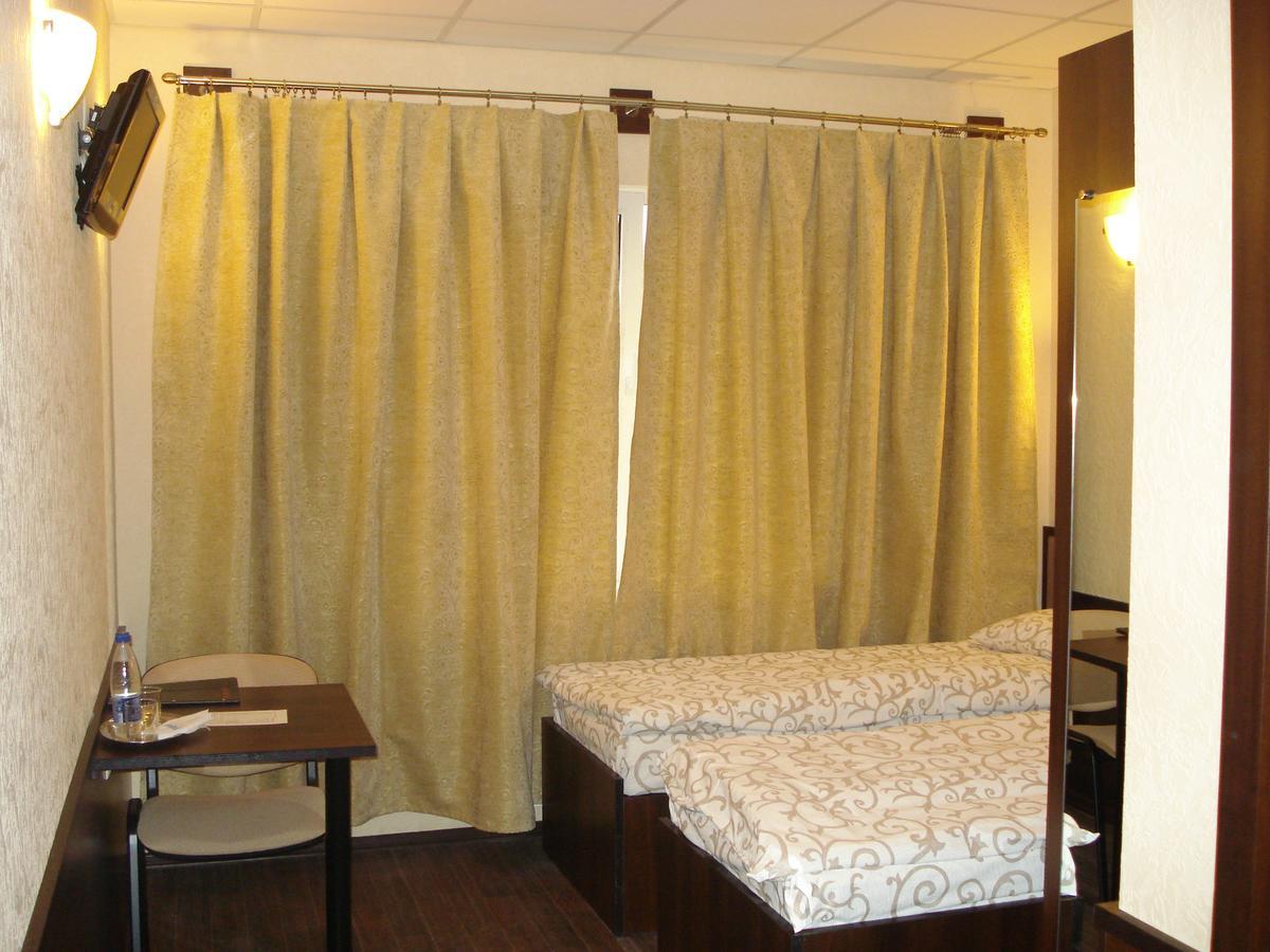 خاركيف Hotel Artua المظهر الخارجي الصورة